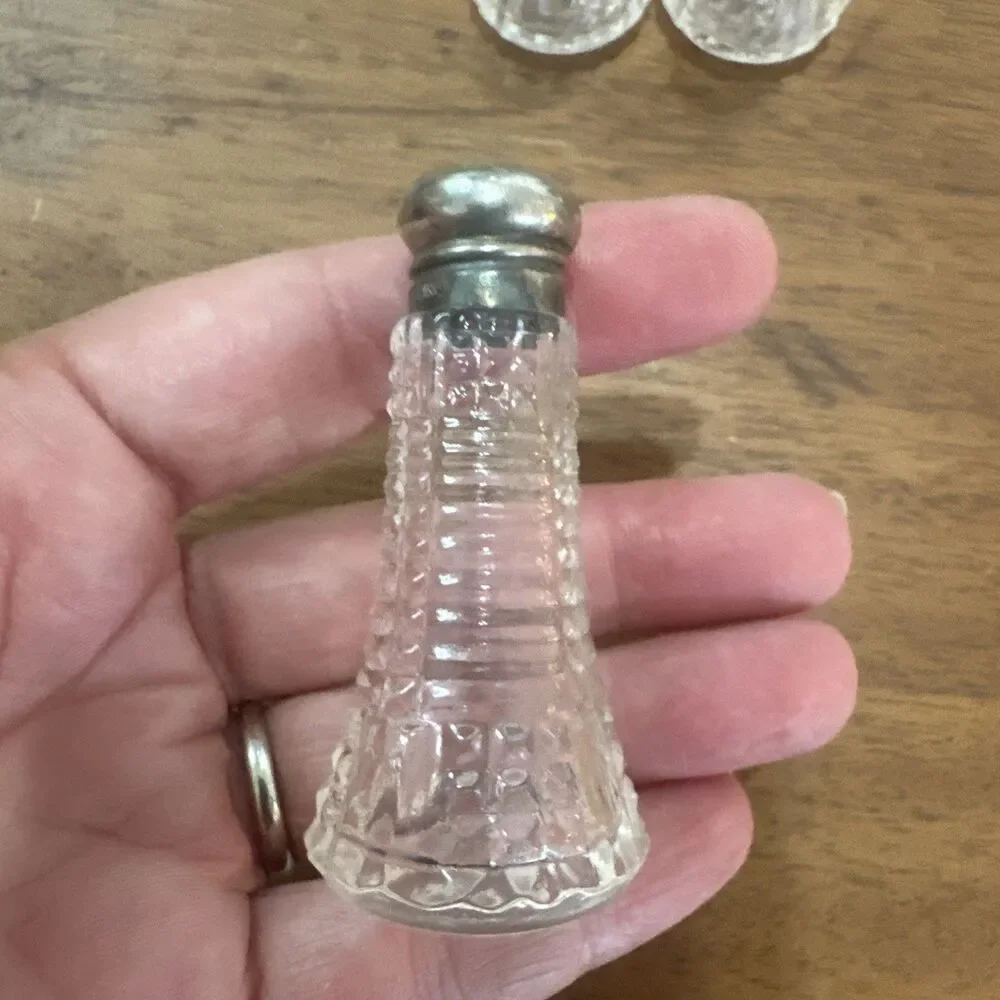 PRESSED GLASS this product